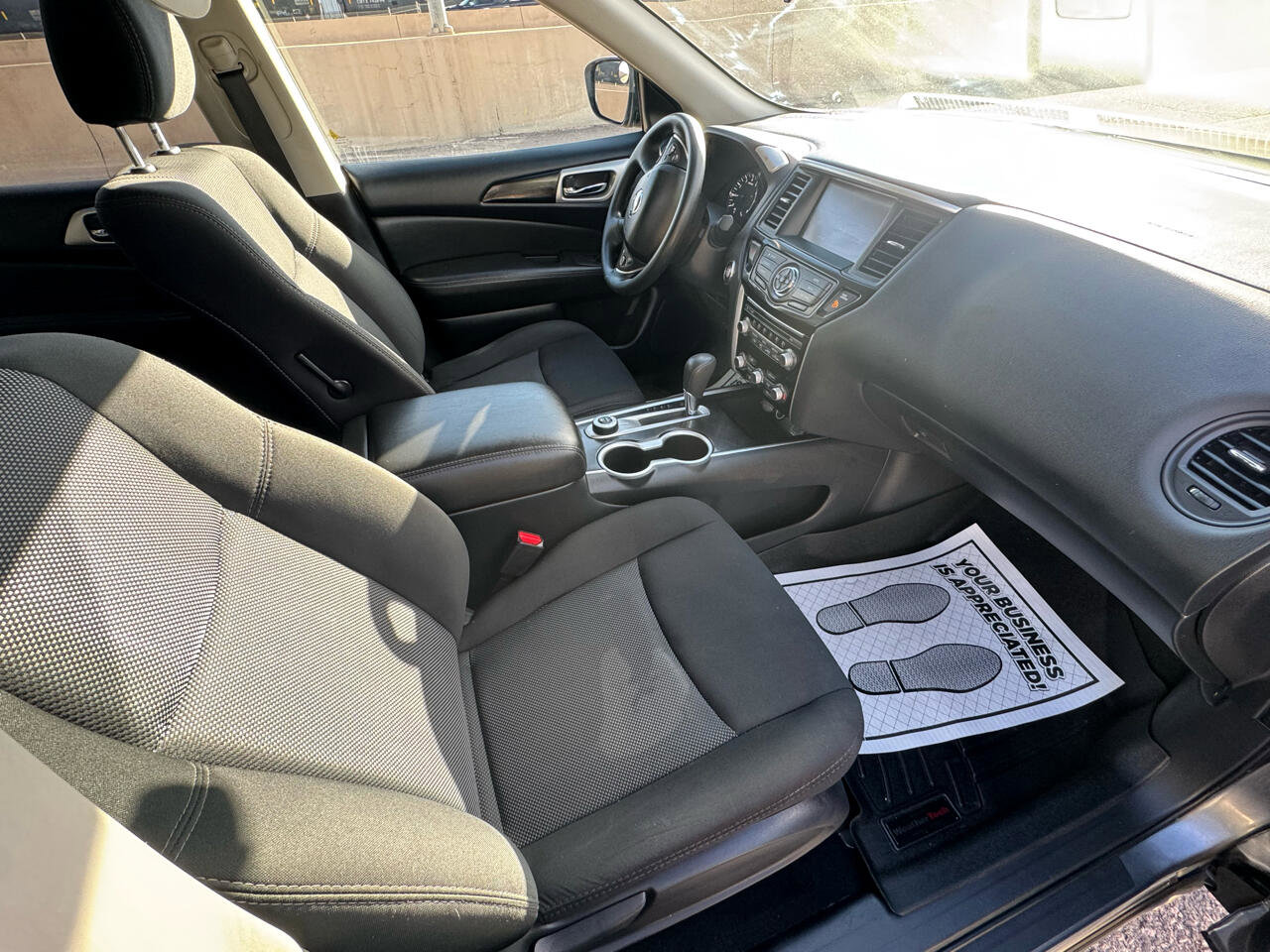 Used 2019 Nissan Pathfinder S image 19