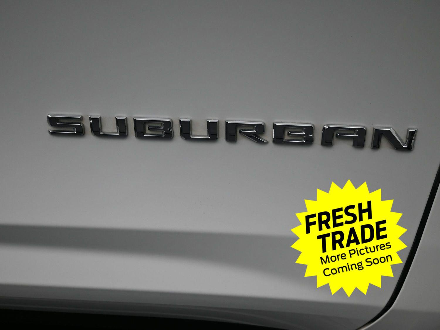 Used 2021 Chevrolet Suburban Premier w/ Premium Package image 6