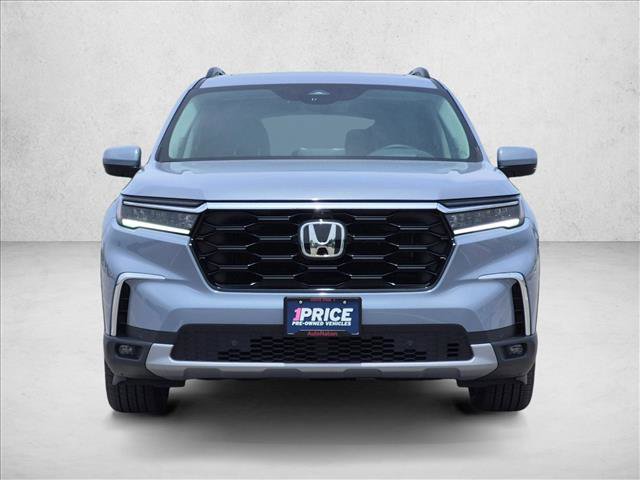 Used 2025 Honda Pilot Elite image 2