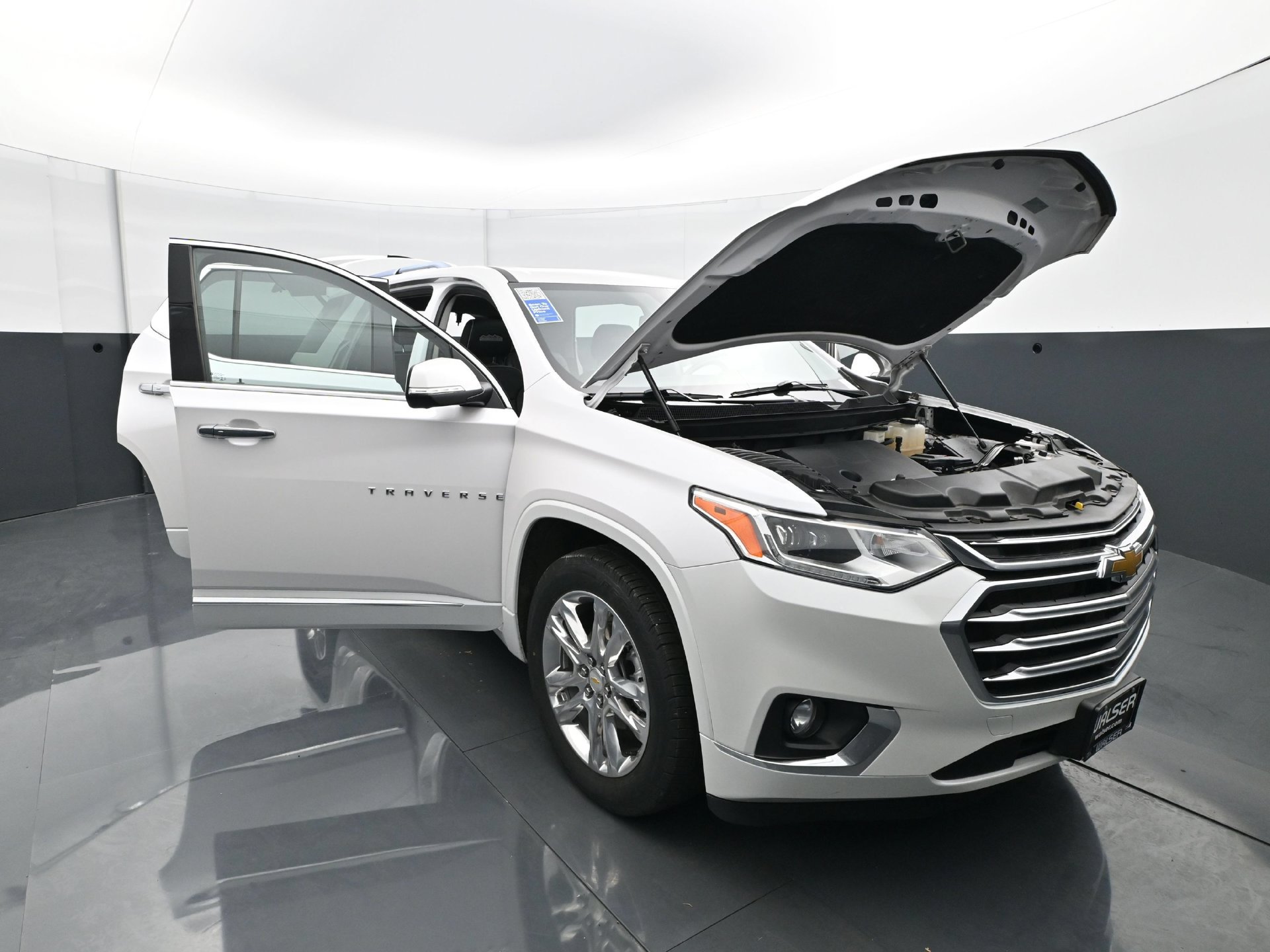 Used 2021 Chevrolet Traverse High Country AWD/4WD image 41