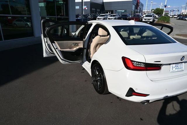 Used 2019 BMW 330i xDrive Sedan w/ Convenience Package AWD/4WD image 34