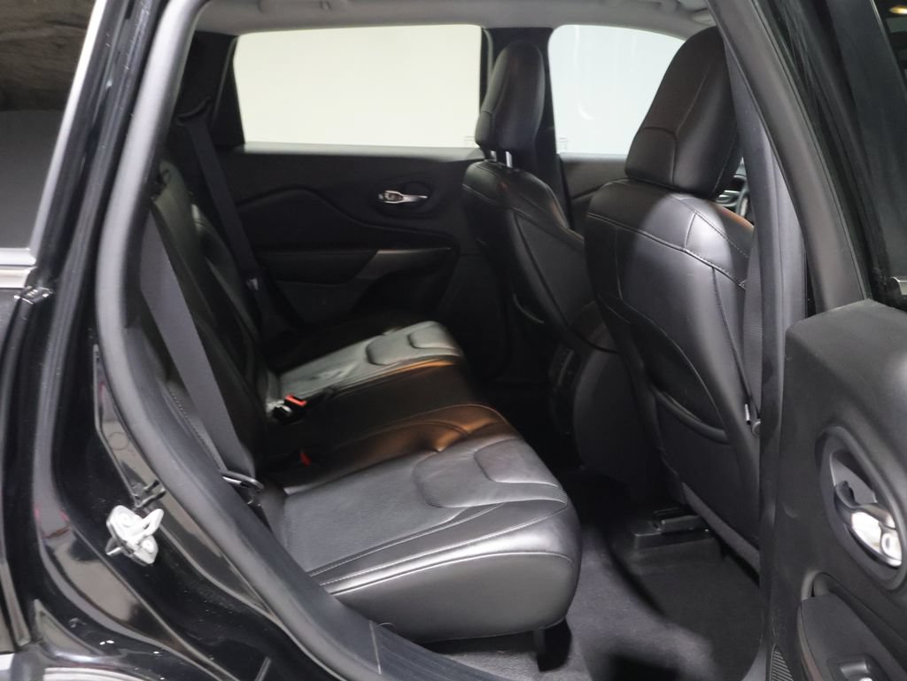 Used 2020 Jeep Cherokee Limited AWD/4WD image 19