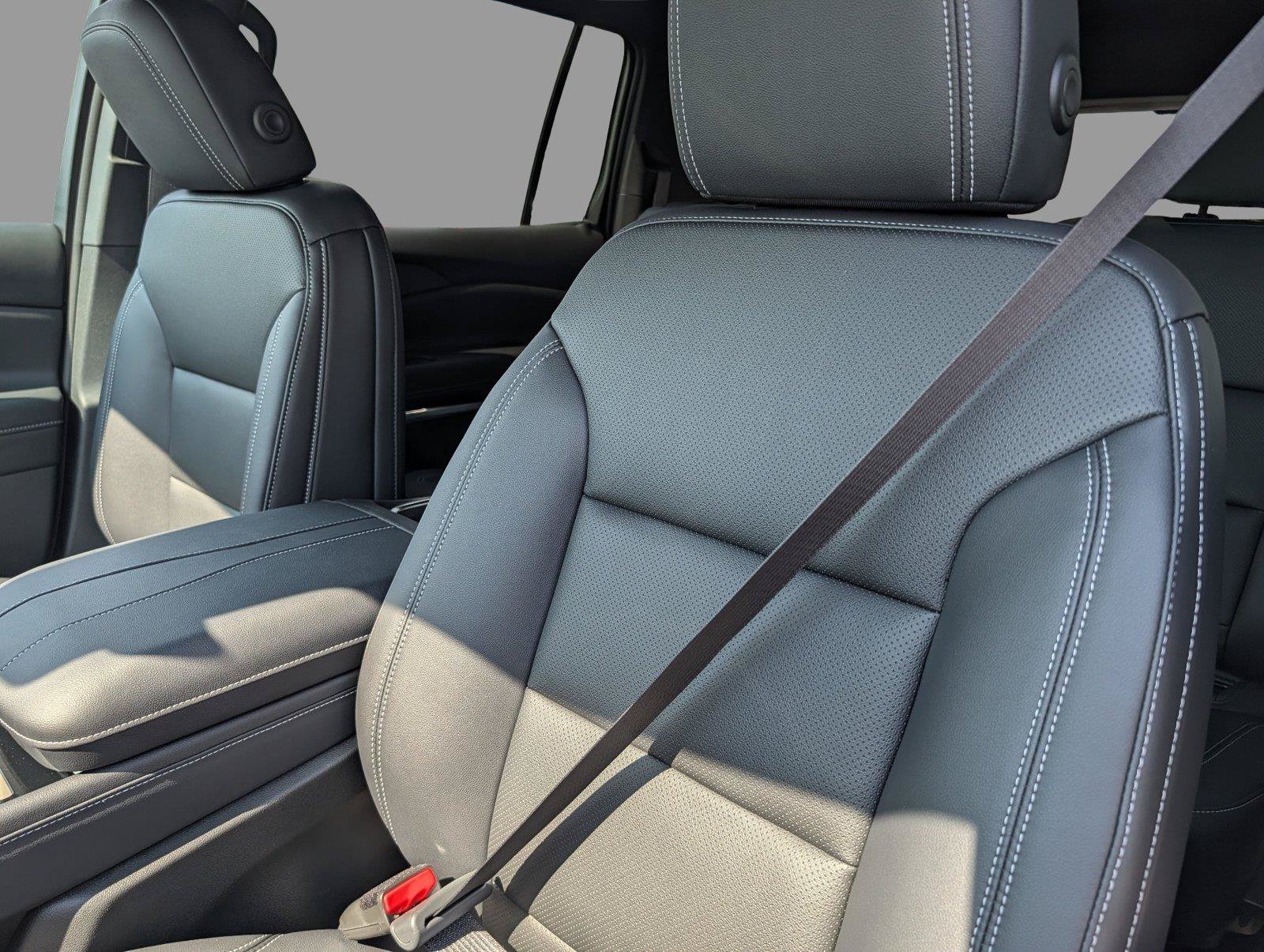 New 2026 Chevrolet Traverse LT w/ Driver Confidence Package FWD image 12