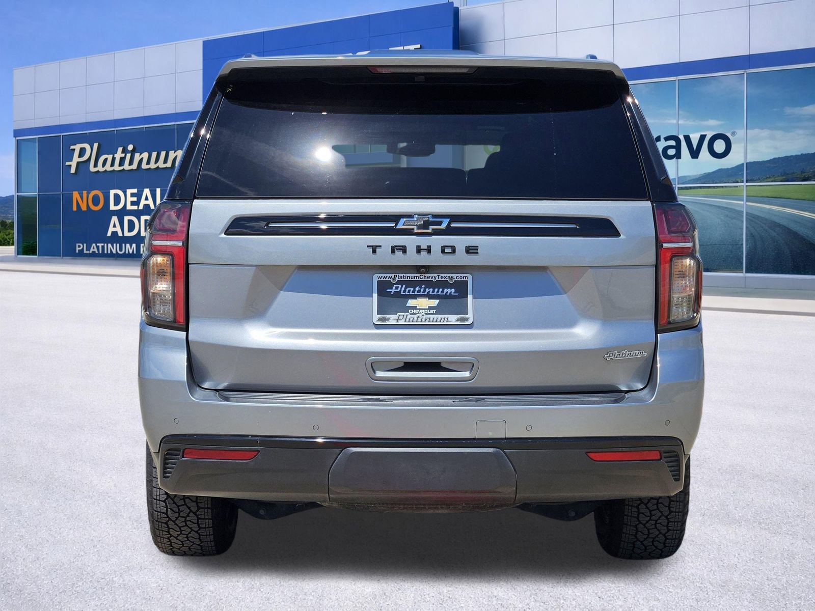 Certified 2023 Chevrolet Tahoe Z71 w/ Luxury Package AWD/4WD image 8
