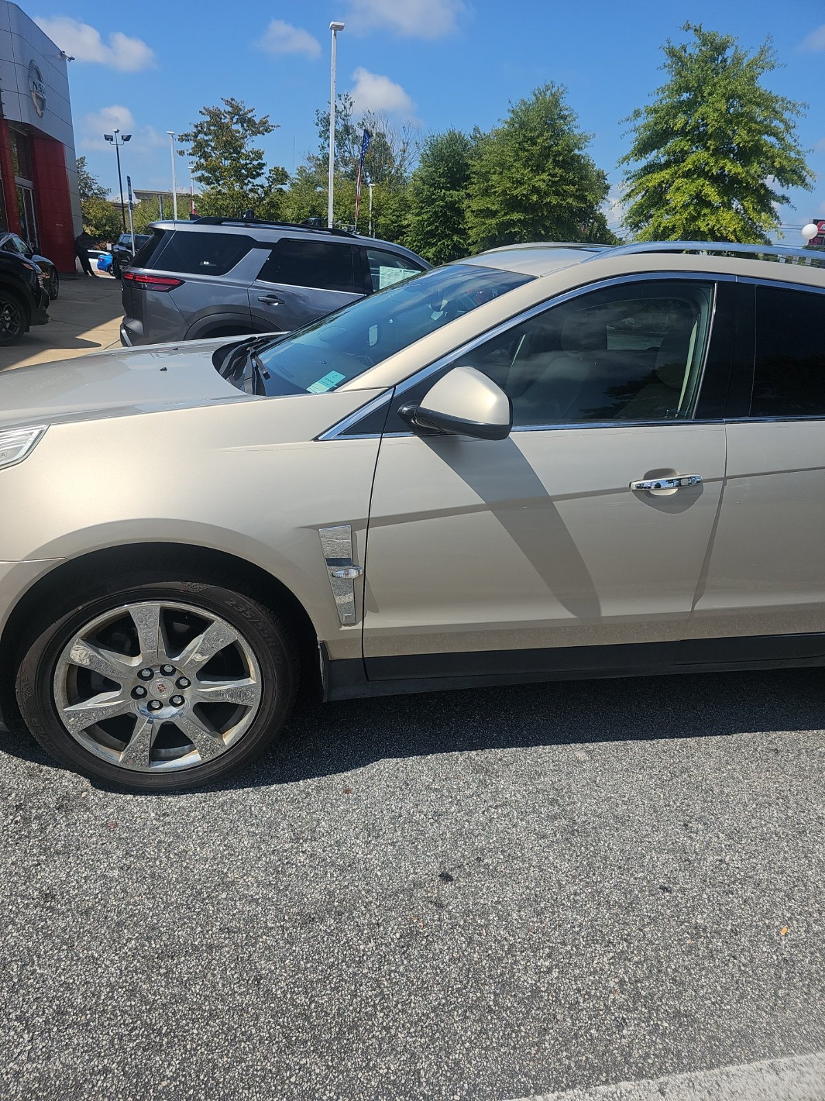 Used 2012 Cadillac SRX Performance FWD image 3