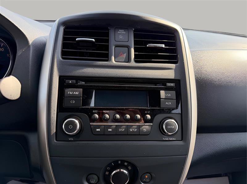 Used 2016 Nissan Versa SV w/ SV Appearance Package FWD image 30