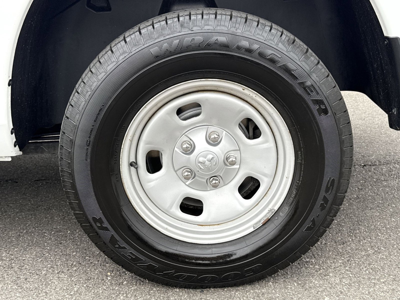 Used 2017 RAM 1500 Tradesman AWD/4WD image 12