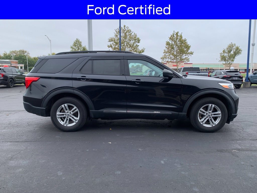 Certified 2021 Ford Explorer XLT w/ Equipment Group 202A AWD/4WD image 3