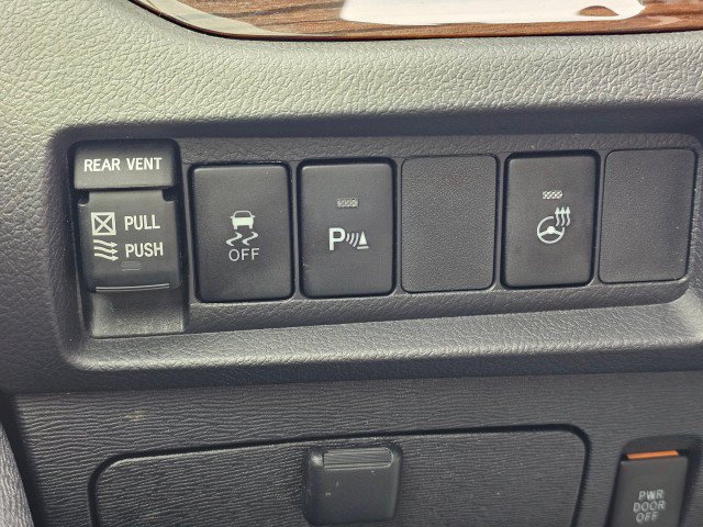 Used 2020 Toyota Sienna Limited FWD image 39