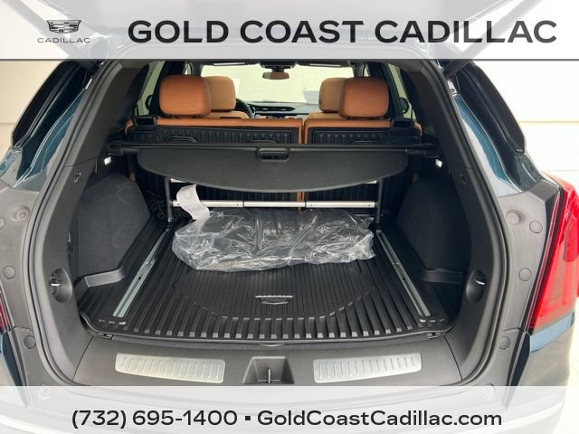 Used 2025 Cadillac XT5 Premium Luxury w/ LPO, Floor Liner Package AWD/4WD image 10
