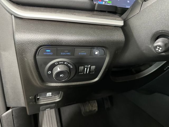 Used 2023 Jeep Grand Cherokee 4WD 4xe w/ Luxury Tech Group II image 19