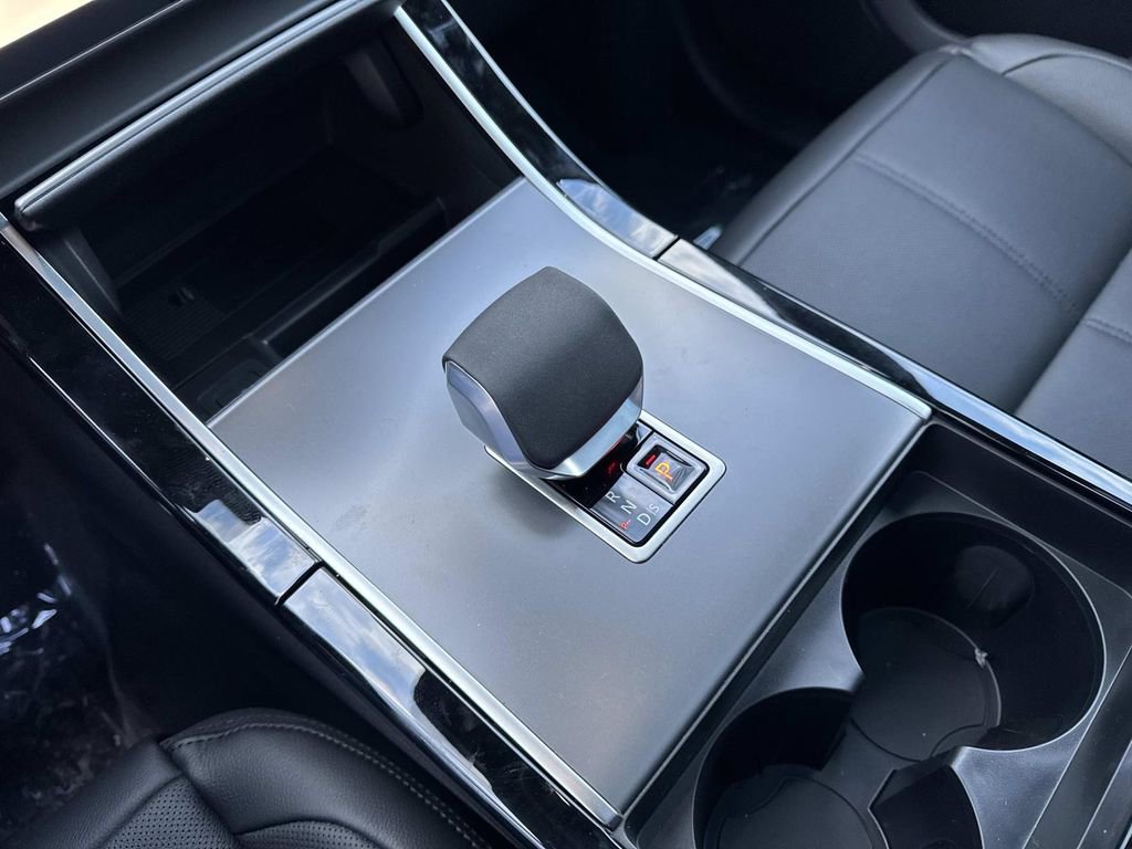 New 2026 Land Rover Range Rover Velar S image 25