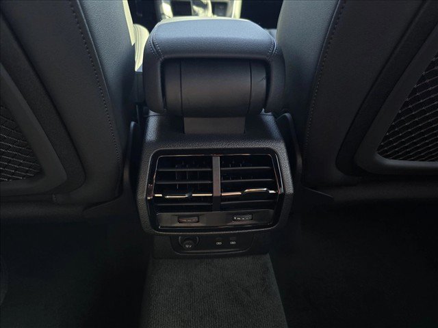 Used 2025 Audi Q3 2.0T Premium w/ Convenience Package AWD/4WD image 18