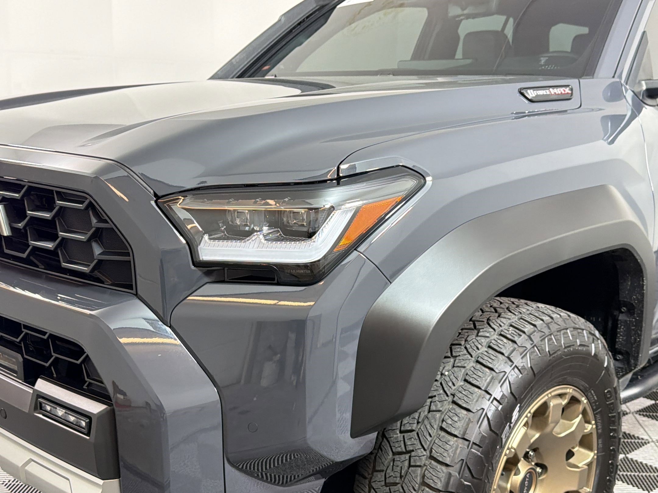Used 2025 Toyota 4Runner Trailhunter AWD/4WD image 11