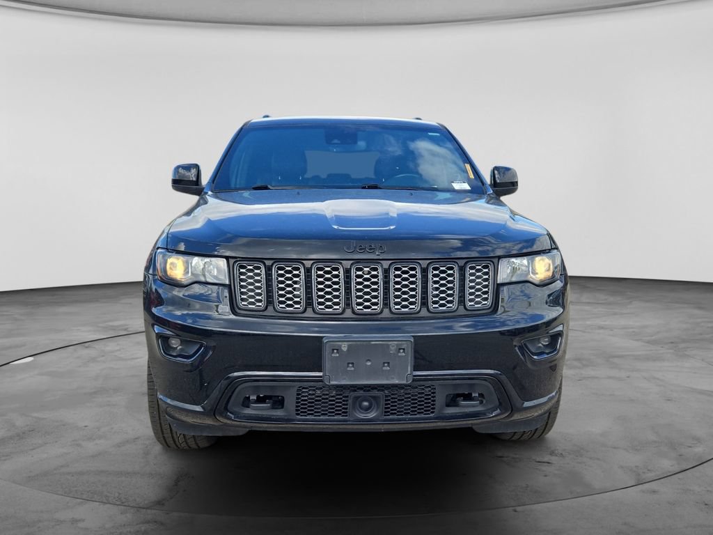 Used 2021 Jeep Grand Cherokee Altitude AWD/4WD image 4