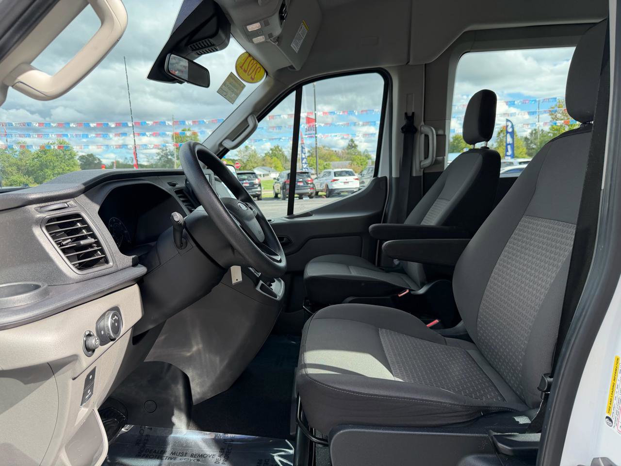 Used 2021 Ford Transit 350 XLT RWD image 15