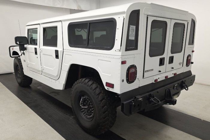 Used 2006 HUMMER H1 4-Door Wagon image 2