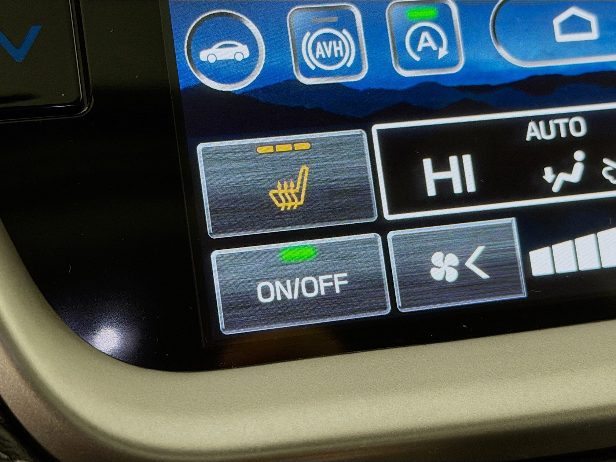 Used 2025 Subaru Outback Limited image 21