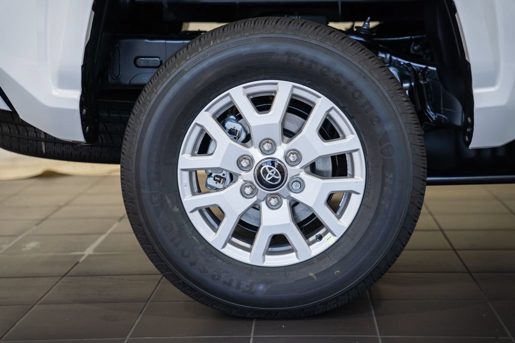 New 2026 Toyota Tacoma SR5 AWD/4WD image 17