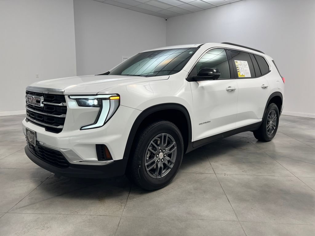 Used 2025 GMC Acadia Elevation image 3