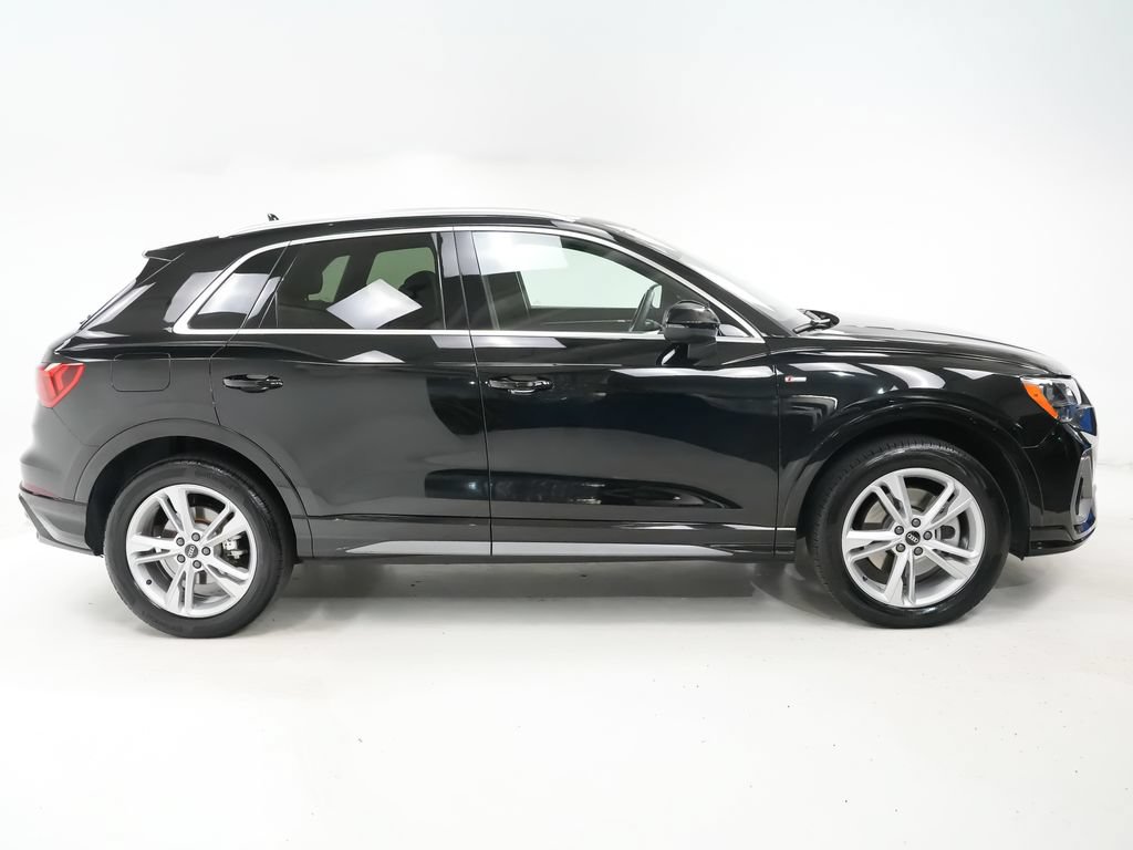 Used 2022 Audi Q3 2.0T Premium w/ Convenience Package AWD/4WD image 9