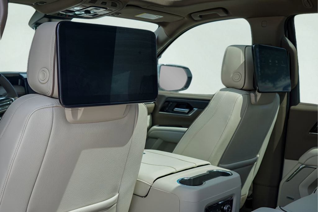 New 2026 GMC Yukon Denali w/ Denali Reserve Package image 18