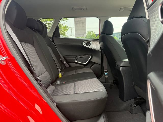 Used 2025 Kia Soul LX w/ LX Technology Package FWD image 22