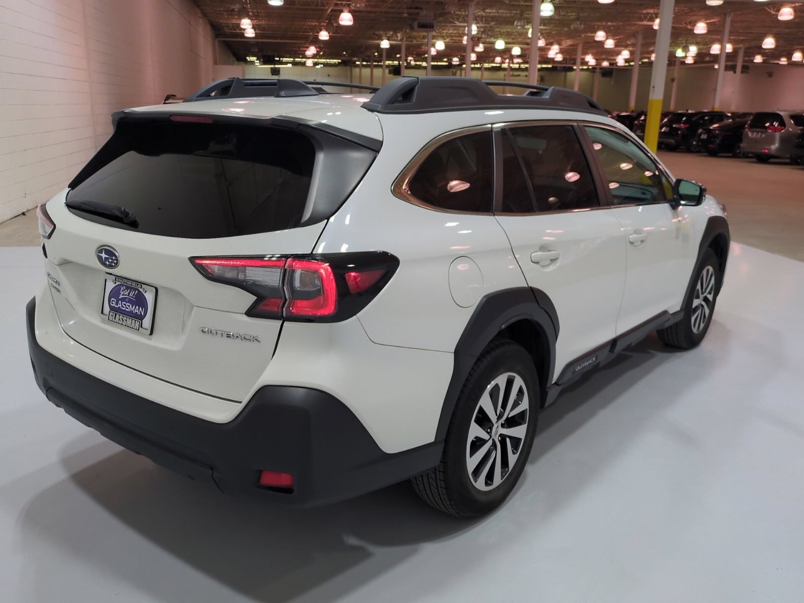Certified 2024 Subaru Outback Premium AWD/4WD image 3