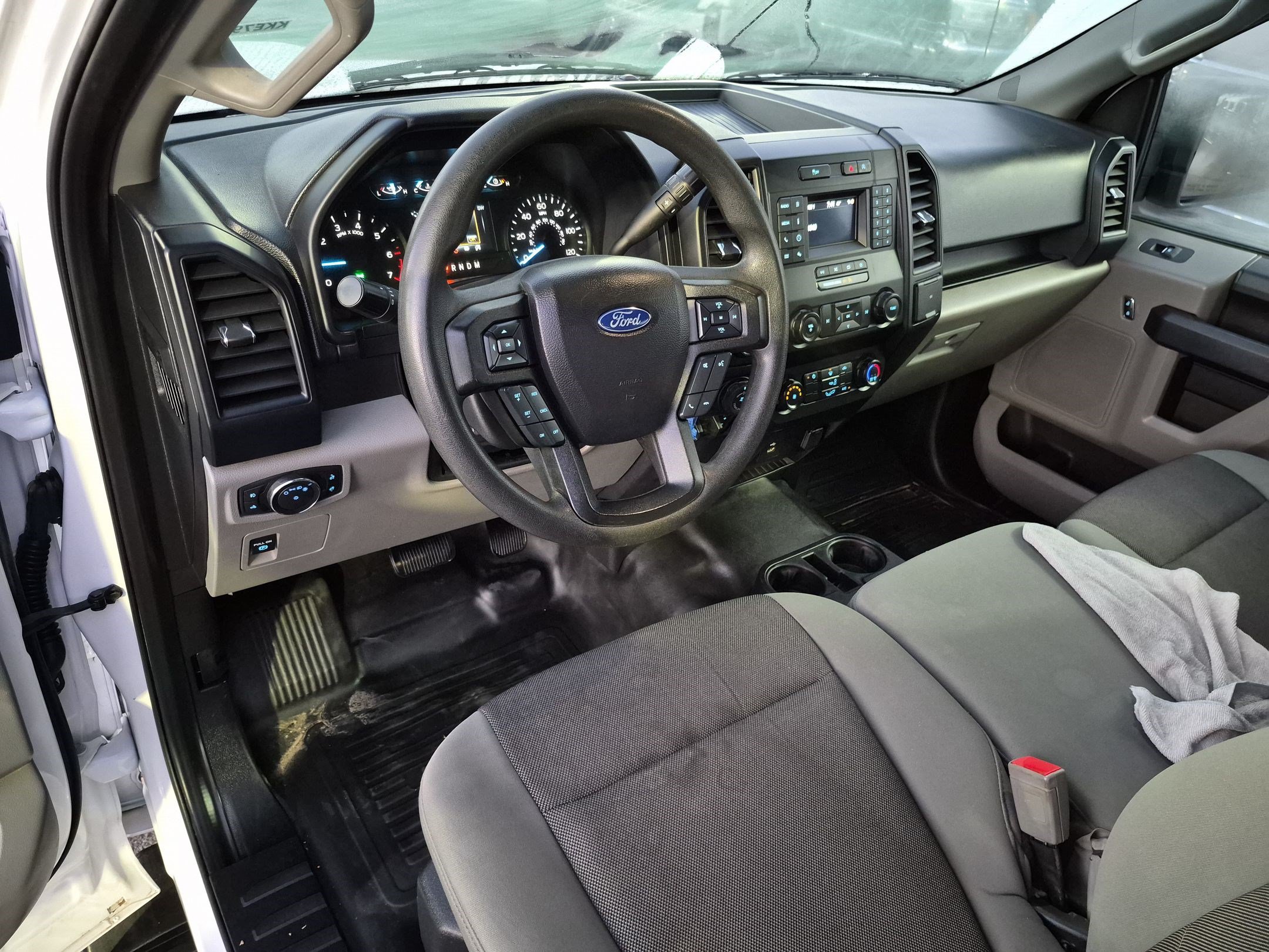 Used 2019 Ford F150 XL w/ Equipment Group 101A Mid AWD/4WD image 16