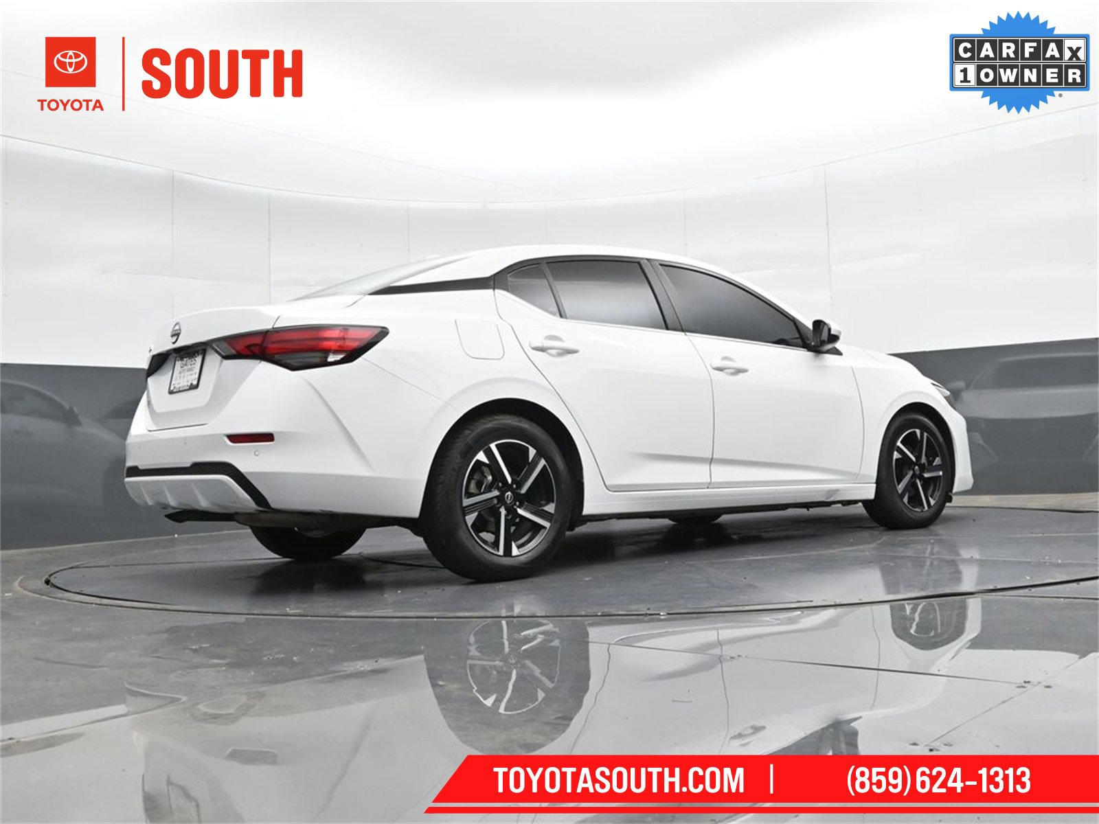 Used 2025 Nissan Sentra SV image 30