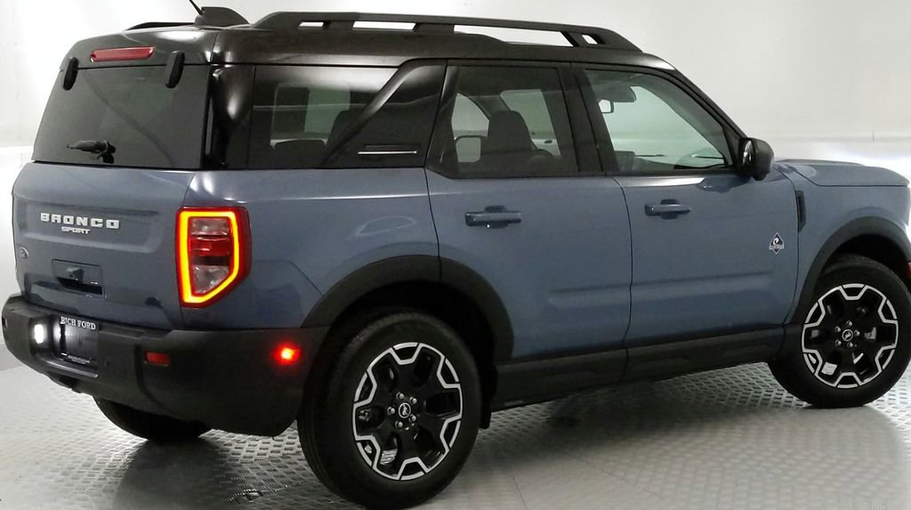 New 2025 Ford Bronco Sport Outer Banks w/ Outer Banks Tech Package+ image 3