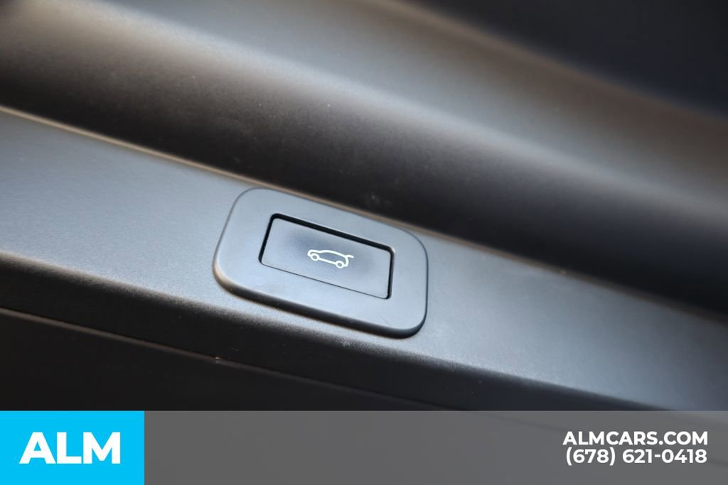 Used 2024 Land Rover Range Rover SE image 23