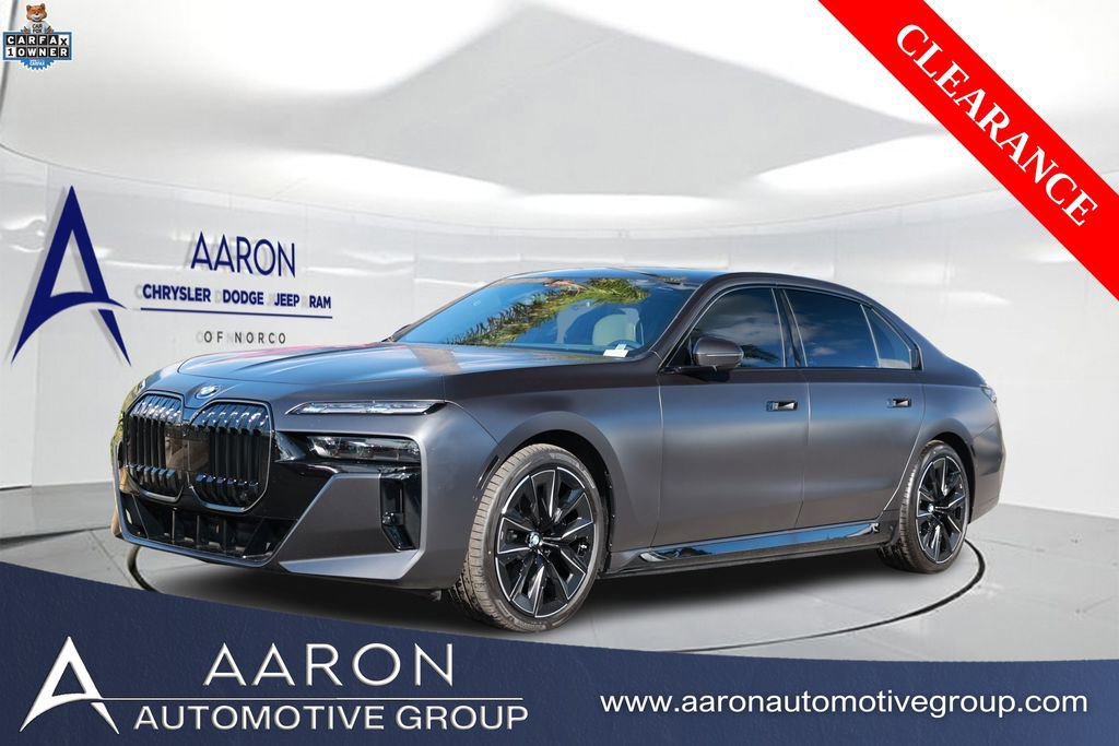 Used 2025 BMW i7 xDrive60 w/ Executive Package AWD/4WD image 1