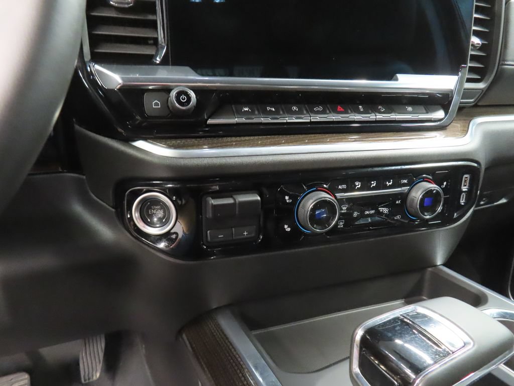 Used 2025 Chevrolet Silverado 1500 RST AWD/4WD image 65