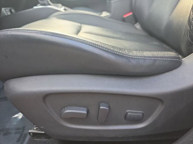 Used 2017 Nissan Rogue SL w/ SL Premium Package image 43