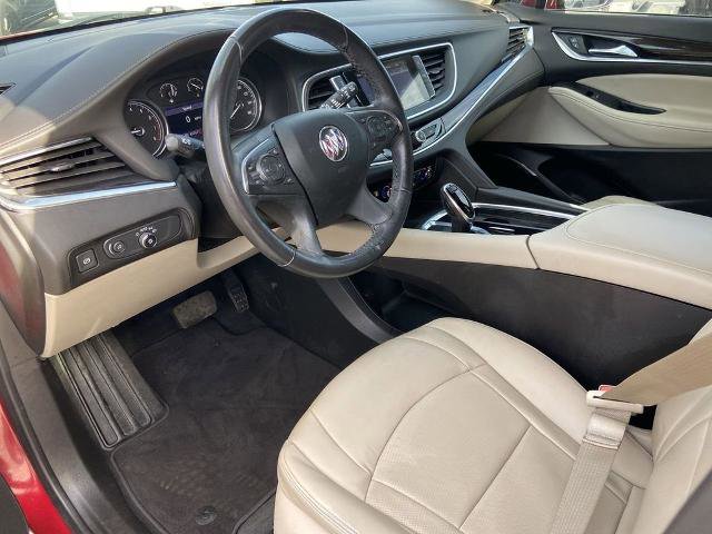 Used 2021 Buick Enclave Essence image 6