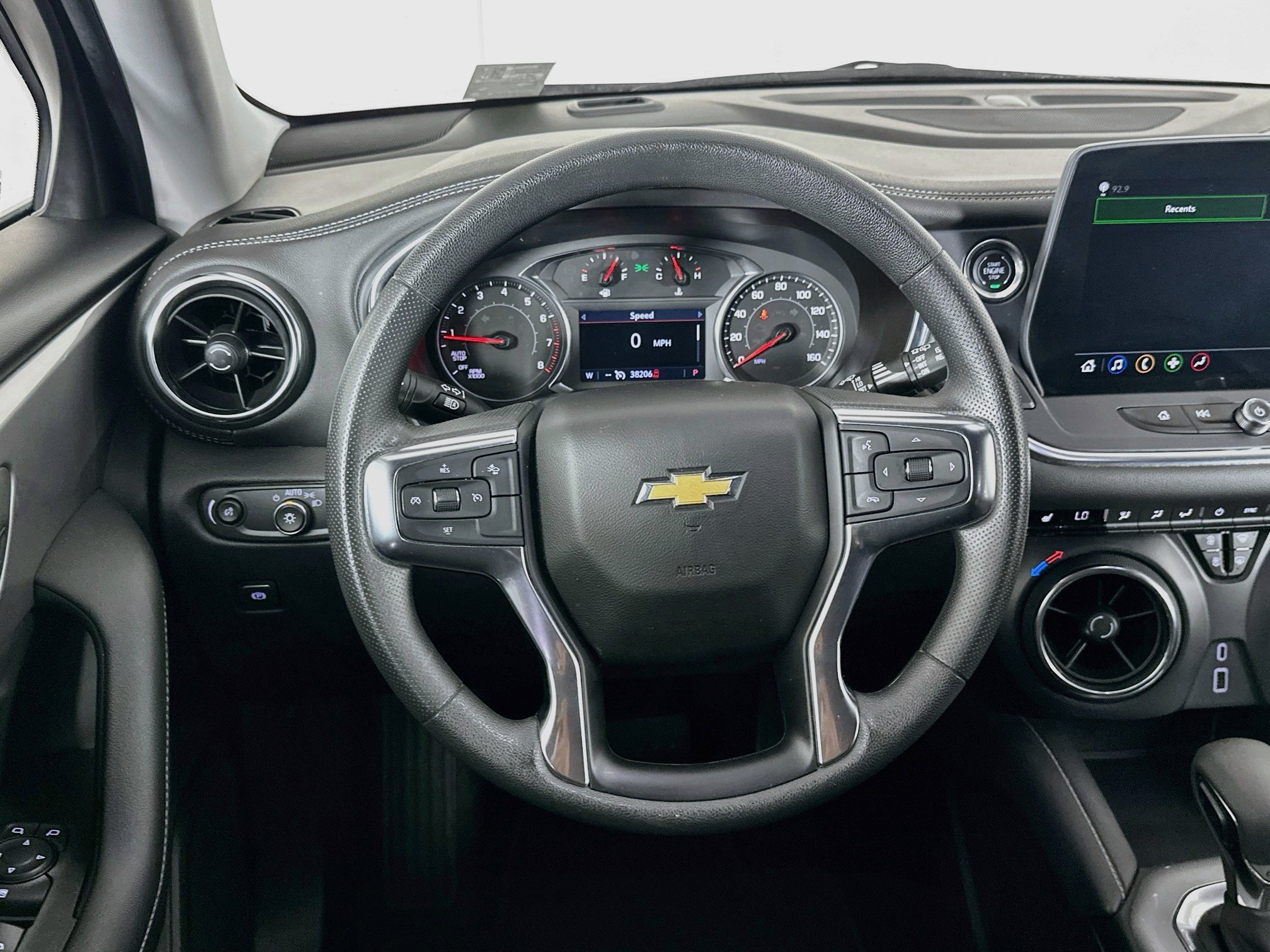 Used 2025 Chevrolet Blazer LT FWD image 17