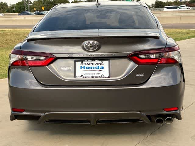 Used 2021 Toyota Camry SE w/ Convenience Package FWD image 6
