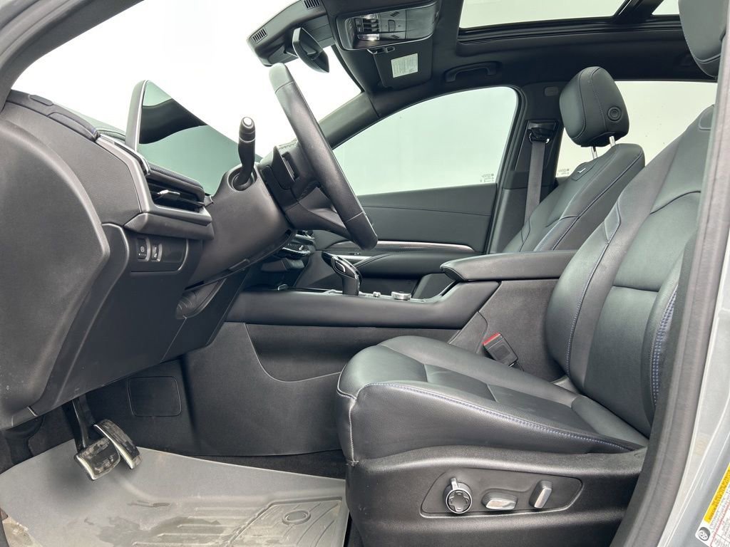 Used 2024 Cadillac XT4 Sport w/ Trailering Package image 9