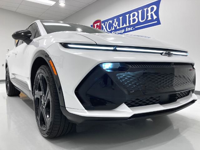 Used 2025 Chevrolet Equinox EV RS image 19