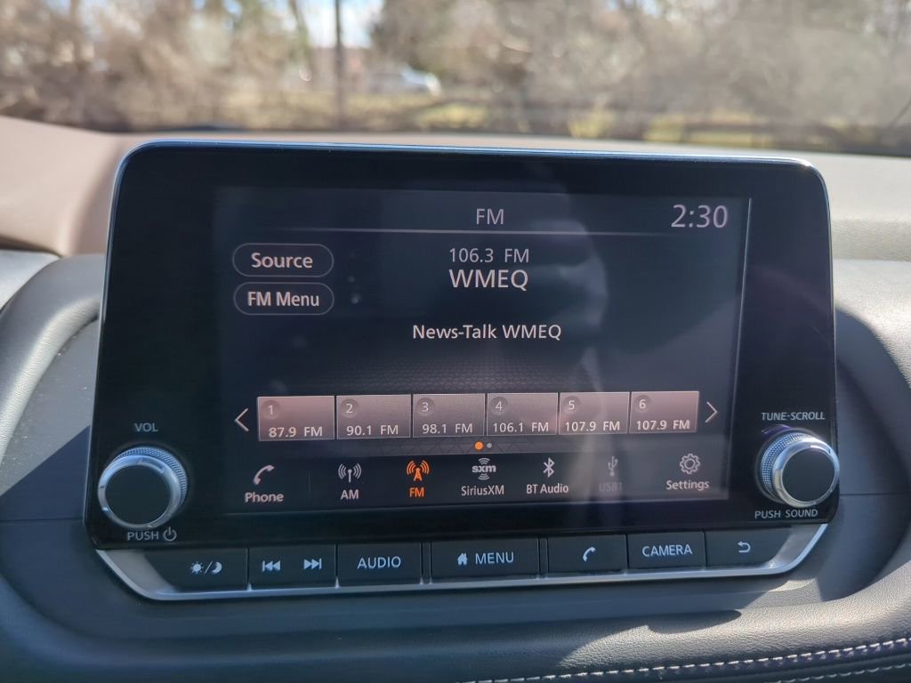 Used 2021 Nissan Rogue SV AWD/4WD image 13