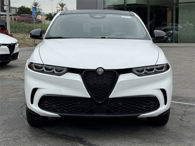New 2025 Alfa Romeo Tonale w/ Premium Package image 2