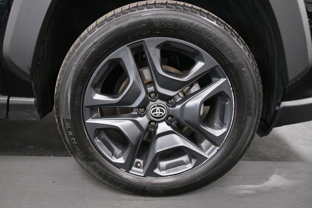 Used 2024 Toyota RAV4 Adventure AWD/4WD image 28