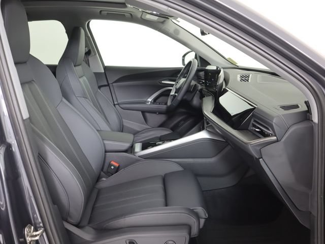 Certified 2025 Audi Q5 Premium w/ Premium Plus AWD/4WD image 13