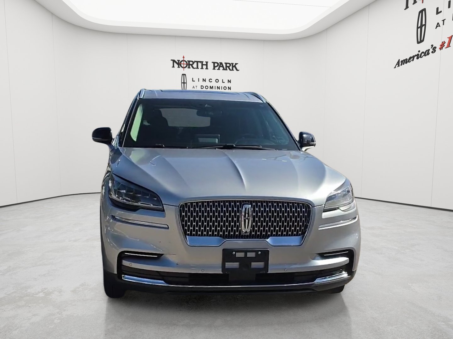 Used 2023 Lincoln Aviator Reserve w/ Elements Package Plus RWD image 8