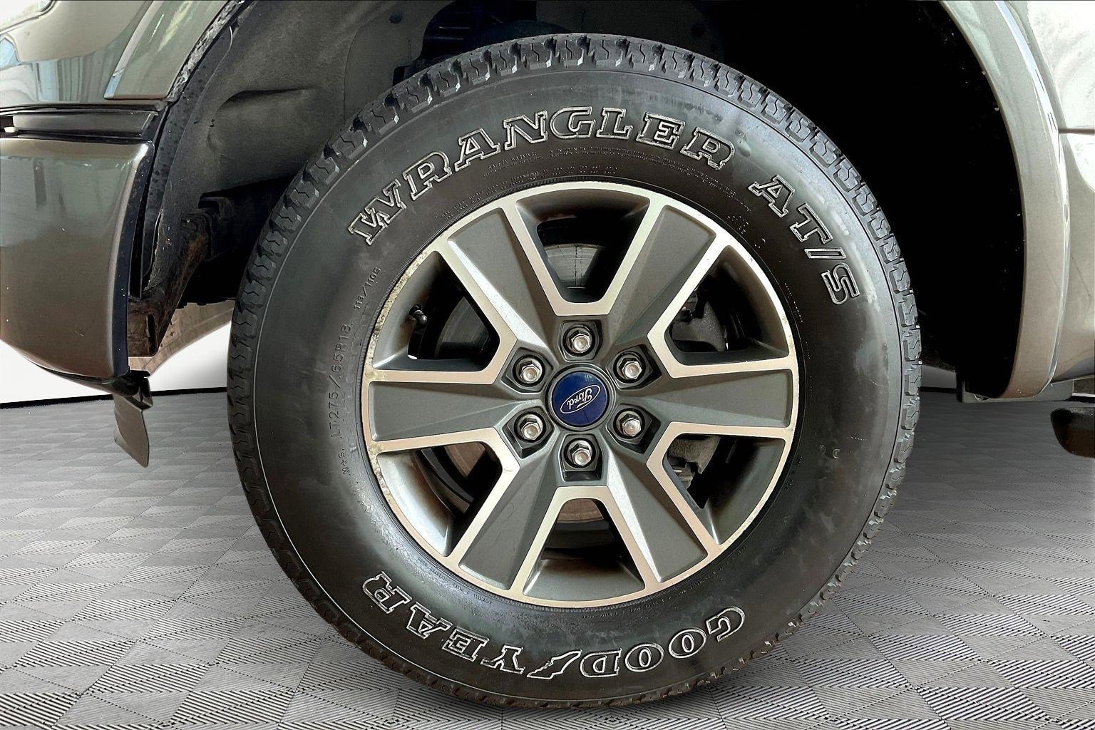 Used 2016 Ford F150 XLT w/ Equipment Group 302A Luxury image 32