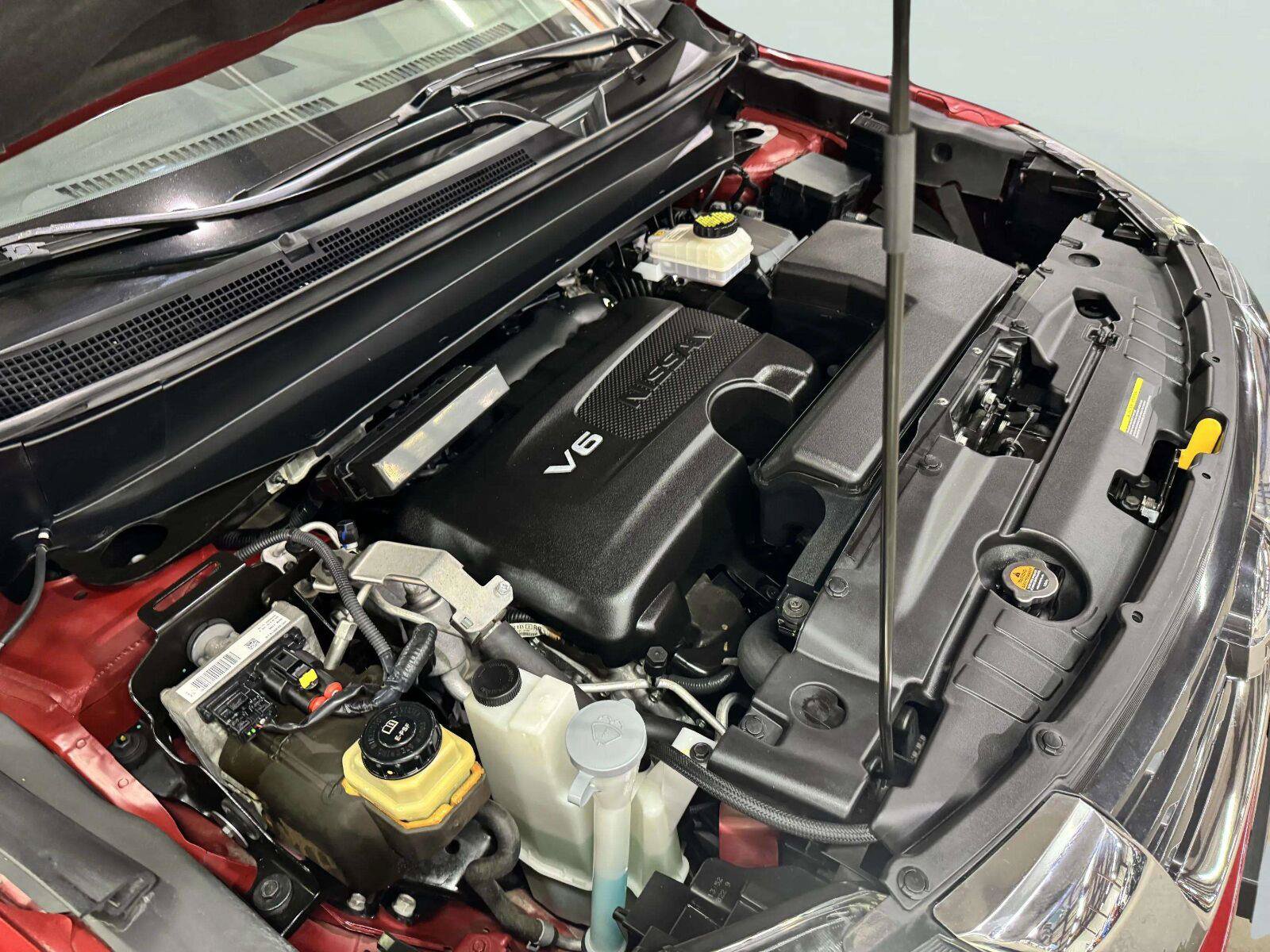 Used 2019 Nissan Pathfinder SL FWD image 59