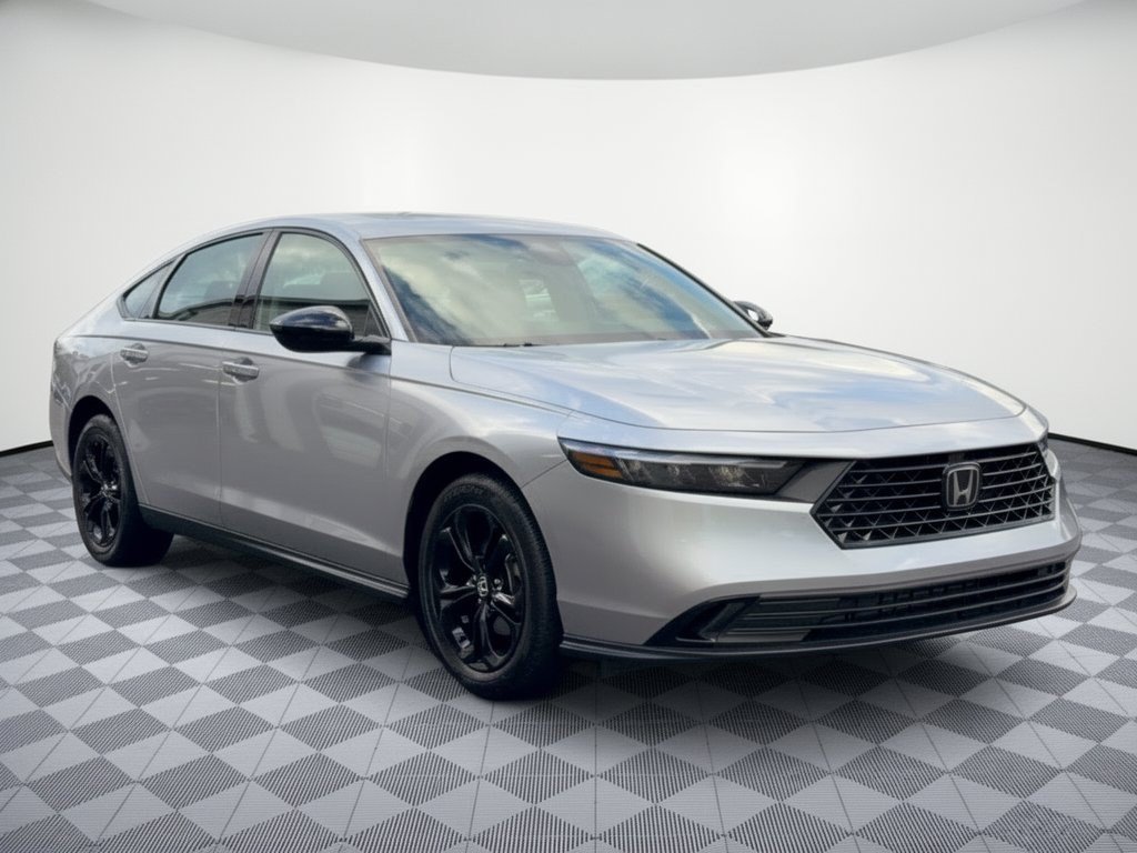 Used 2025 Honda Accord SE image 7