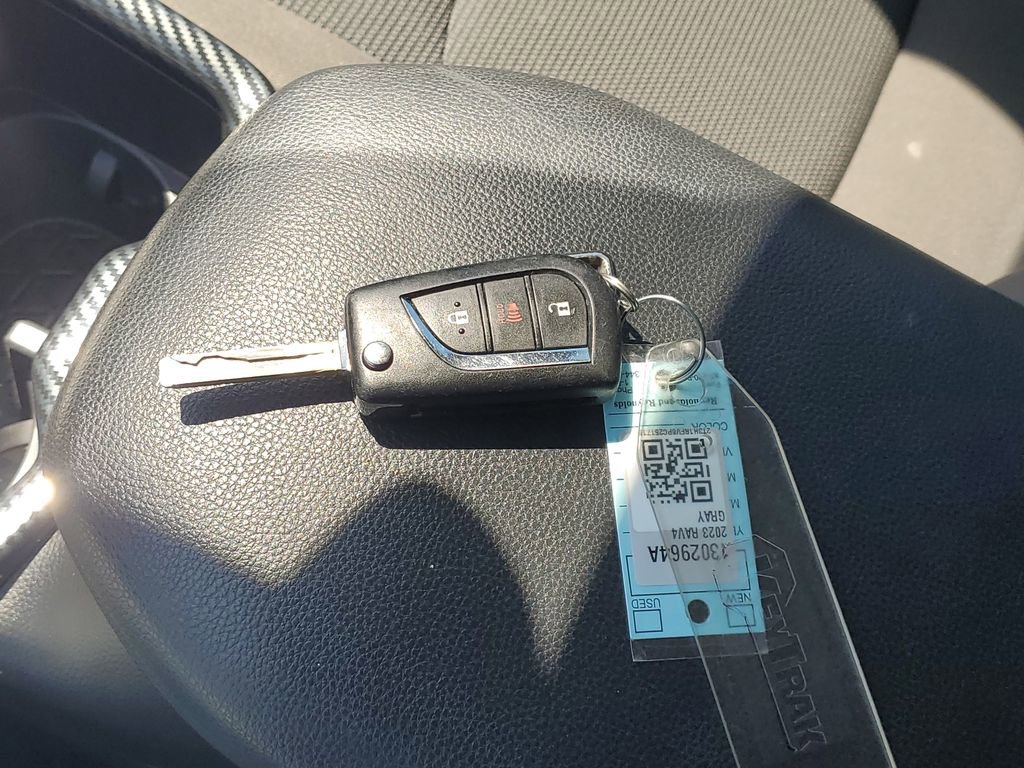 Used 2023 Toyota RAV4 LE image 27