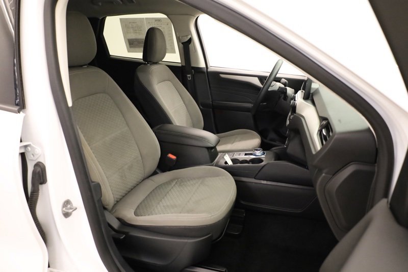 Used 2022 Ford Escape SE w/ SE Sport Appearance Package image 30